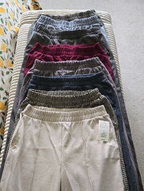 8 Pairs Of A New Day Pull On Cropped Pants